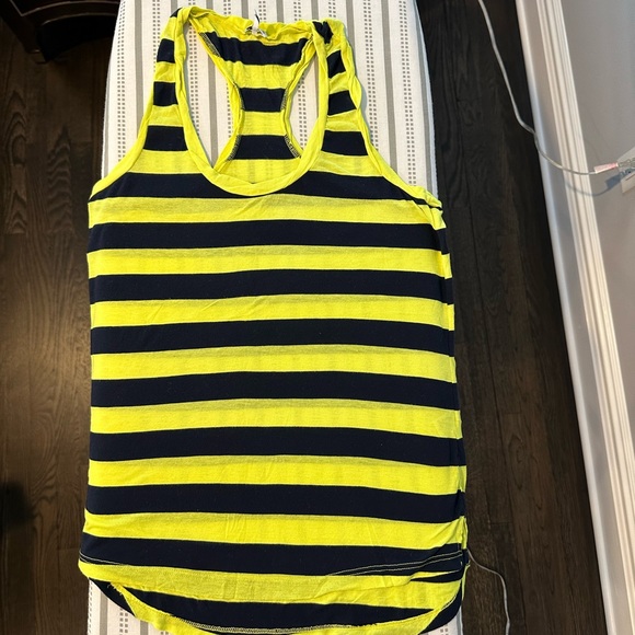 Rackerback Tank..by Splendid - Picture 2 of 2